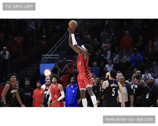 开拓者靠格兰特强攻多次奏效,重新找回节奏 开拓者靠格兰特强攻多次奏效,重新找回节奏