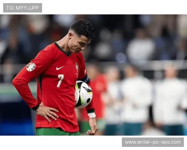 C罗回应批评,葡萄牙队仍以他为核心构建进攻 C罗回应批评,葡萄牙队仍以他为核心构建进攻