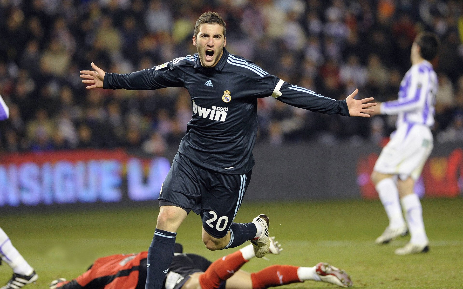 FaZe参与LOL电竞纪录片制作，fazeclan战队