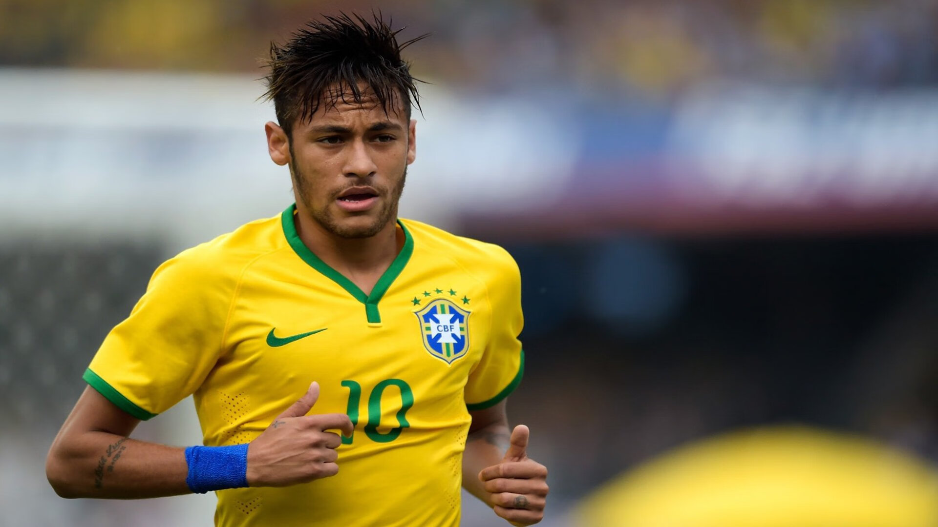 “西甲明星球员轮番发威，场面激烈精彩”，西甲名人